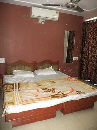 Hotel Maharaja, Ahmedabad 4